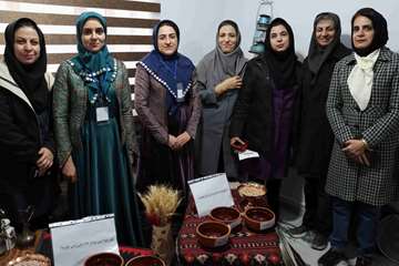 برگزاری ورکشاپ تغذیه با محوریت نان کامل در معاونت بهداشتی