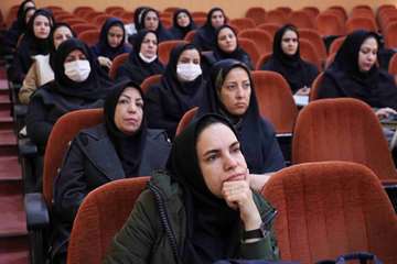 کارگاه آموزشی اصلاح سبک زندگی جهت پیشگیری از بحران سالخوردگی جمعیت ویژه رؤسای ادارات، متخصصان، اعضای هیئت علمی و کارکنان دانشگاه