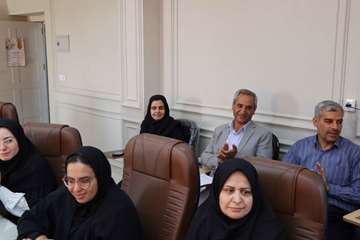 برگزاری جشن ولادت حضرت زینب(س) و روز پرستار در معاونت بهداشتی 