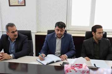 جلسه هماهنگی و ساماندهی مراکز عرضه قلیان در رفسنجان برگزار شد.