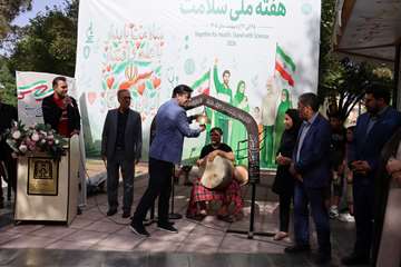 پیاده روی به مناسبت هفته ملی سلامت و هفته ملی جمعیت اردیبهشت 1405/دانشگاه علوم پزشکی رفسنجان