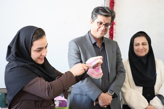 بازدید از طرح مسواک زدن گروهی دانش آموزان 